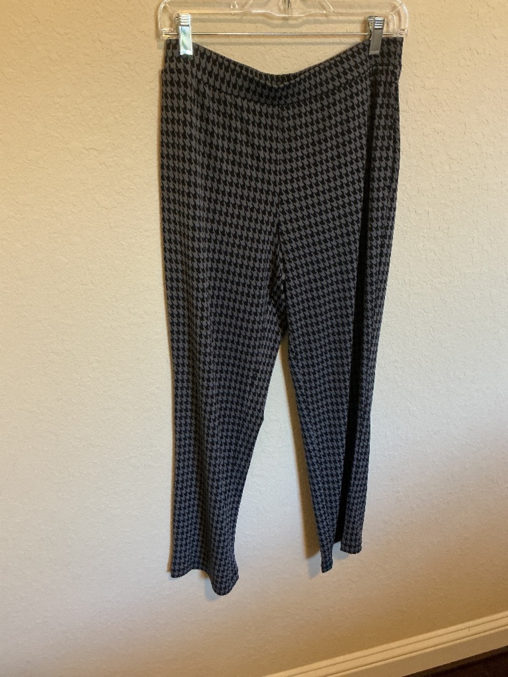 Susan Graver liquid knit pant extra small petite
